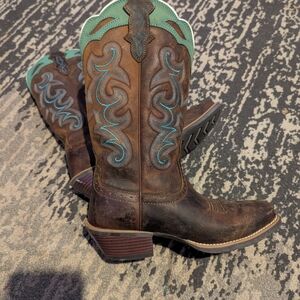 Justin Boots Brown and Teal Heeled Boots